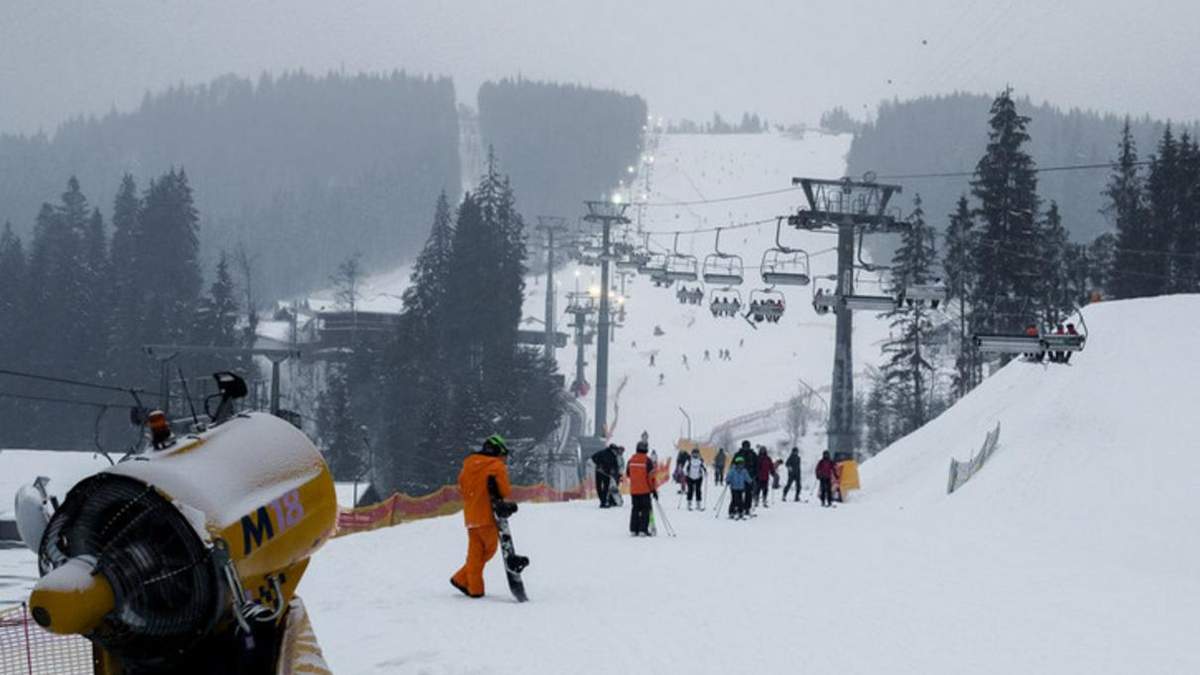 На лижі – невакцинованим зась: Ляшко розповів про обмеження на зимових курортах - Україна новини - Travel