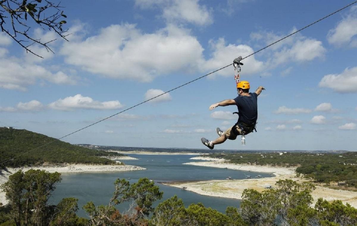 Літати – не страшно: захопливі зіплайни світу, які вражають висотою, швидкістю та видами Літати – не страшно: захопливі зіплайни світу, які вражають висотою, швидкістю та видами