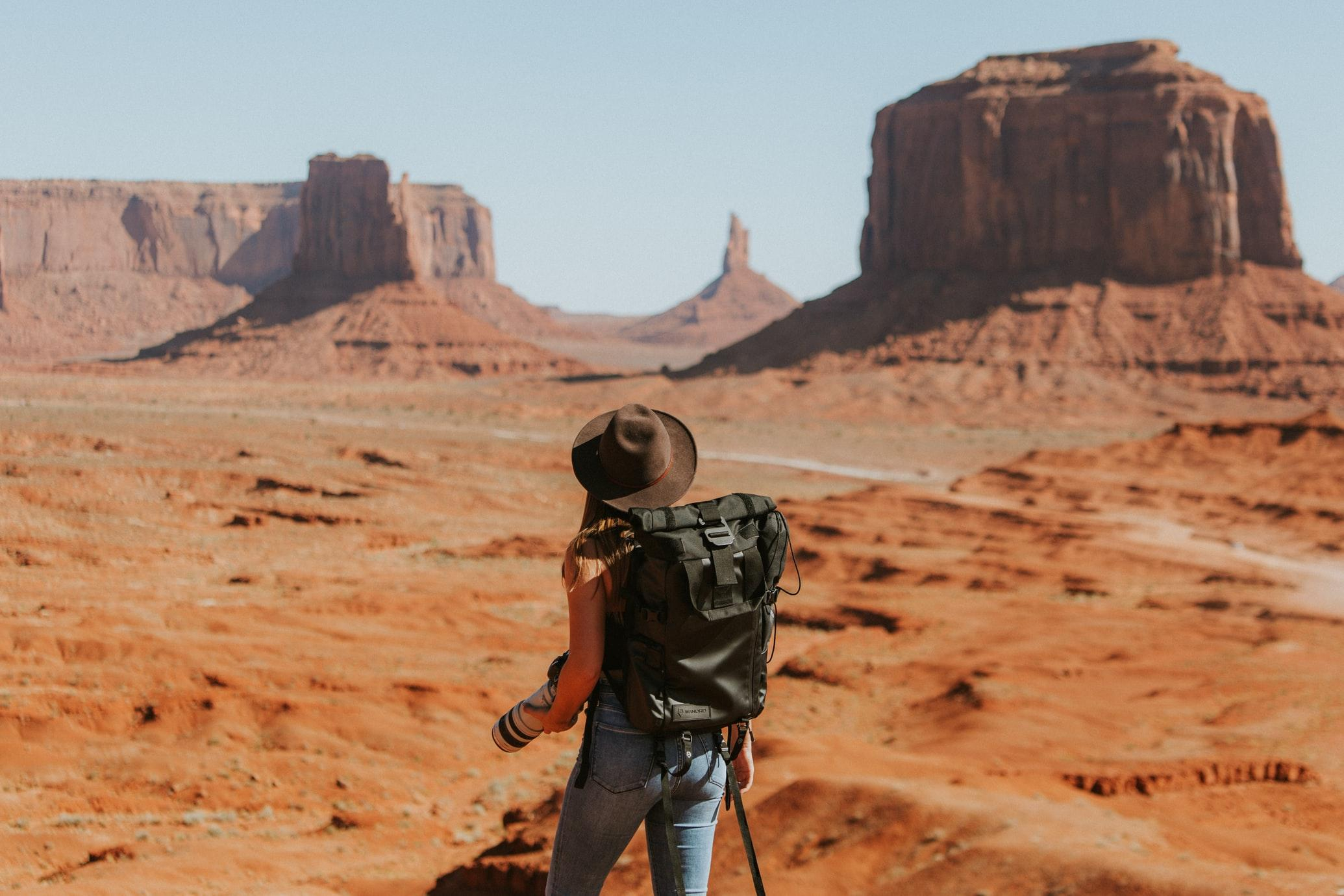 Як безпечно подорожувати самому: 15 розумних порад від досвідчених туристів - Відпустка