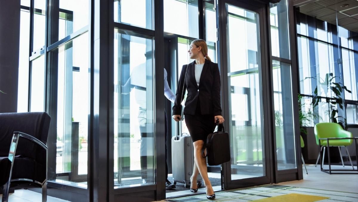 Стюардеса назвала 5 особливостей її роботи, які можуть вас здивувати - Відпустка Стюардеса назвала 5 особливостей її роботи, які можуть вас здивувати - Відпустка