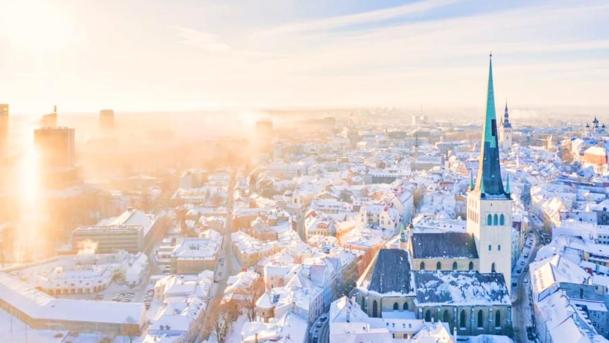 Путешествуем на праздники: самые заснеженные города Европы для зимней поездки - Отпуск
