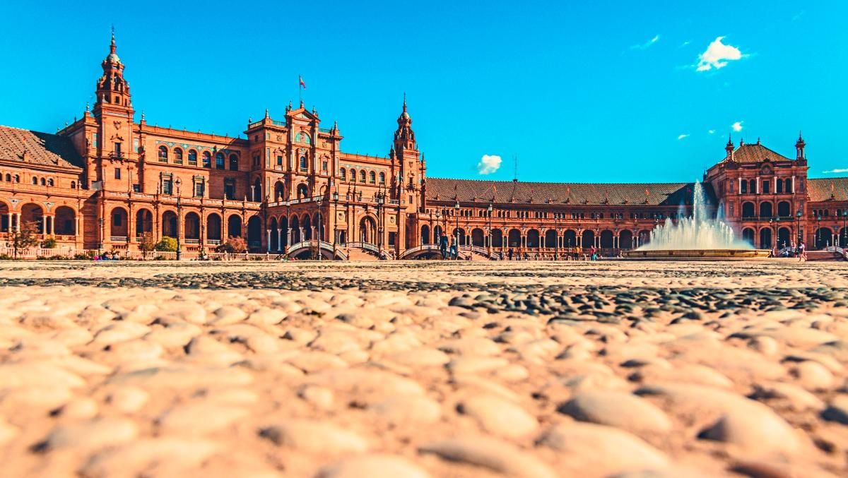 Тепло круглый год: самое жаркое место в Испании для любителей "горячего" отдыха Тепло круглый год: самое жаркое место в Испании для любителей "горячего" отдыха