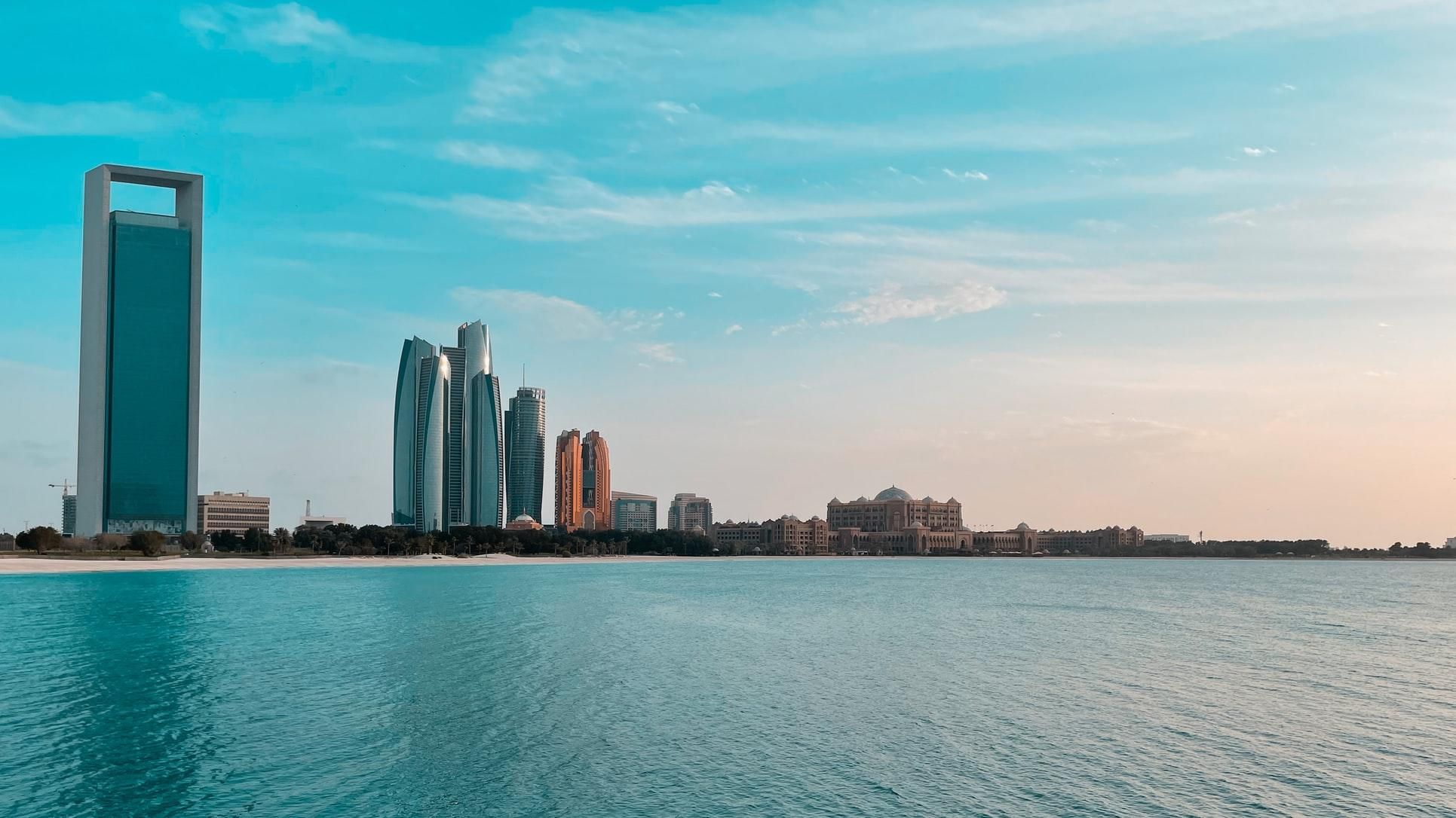 Без третьей дозы не пустят: как изменились правила въезда в Абу-Даби - Отпуск