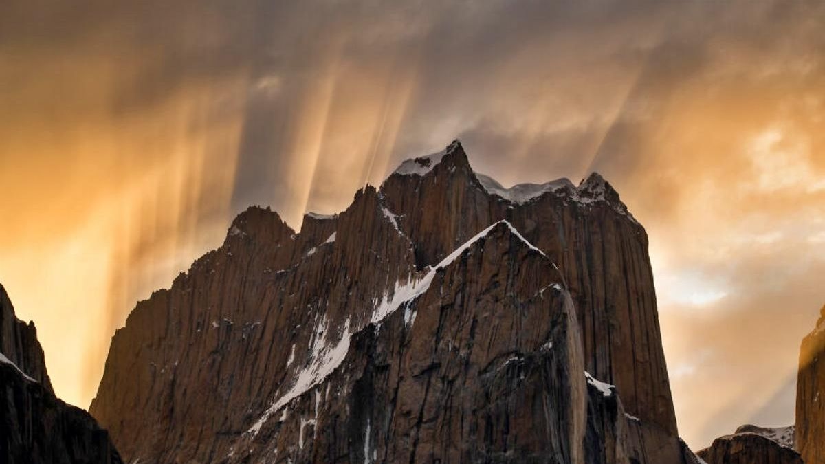 Небезпечна мрія альпіністів: захопливі фото унікального масиву Вежі Транго у Пакистані - Відпустка