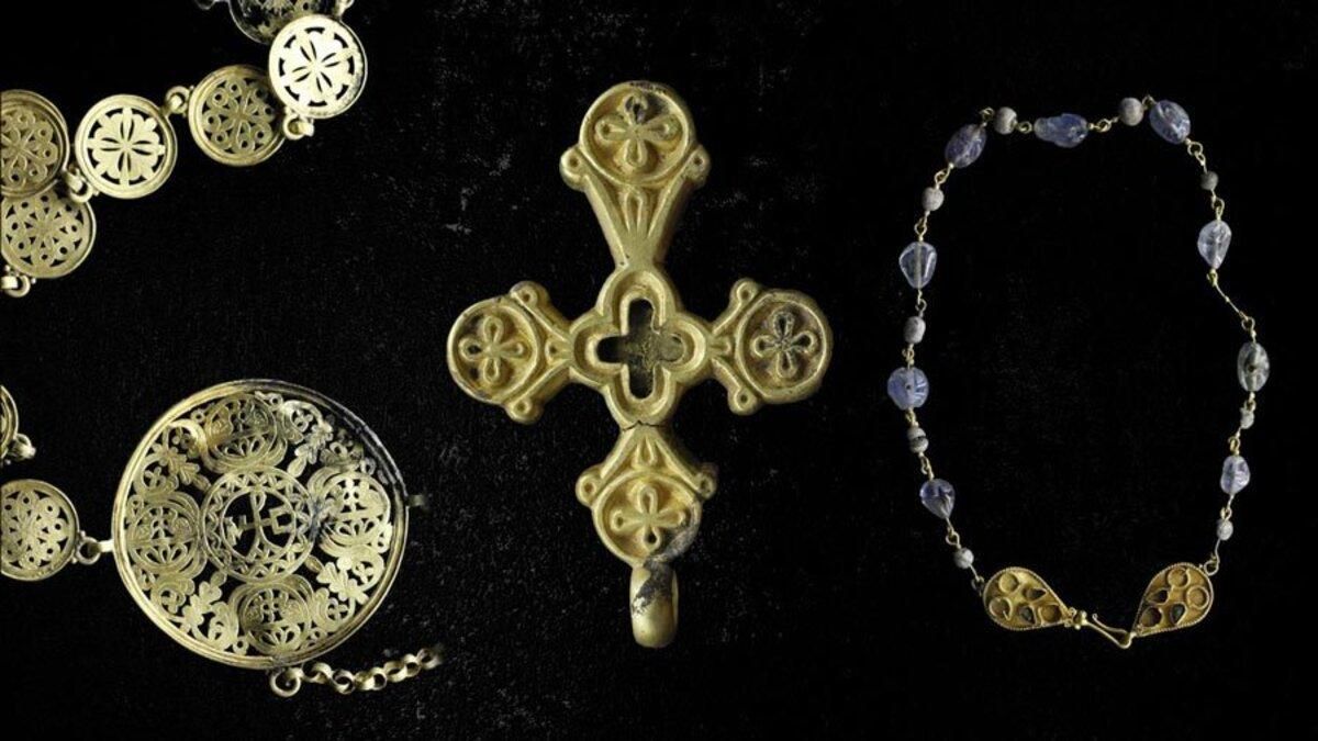 В Турции нашли украшения возрастом 1400 лет: фото артефактов - Отпуск В Турции нашли украшения возрастом 1400 лет: фото артефактов - Отпуск