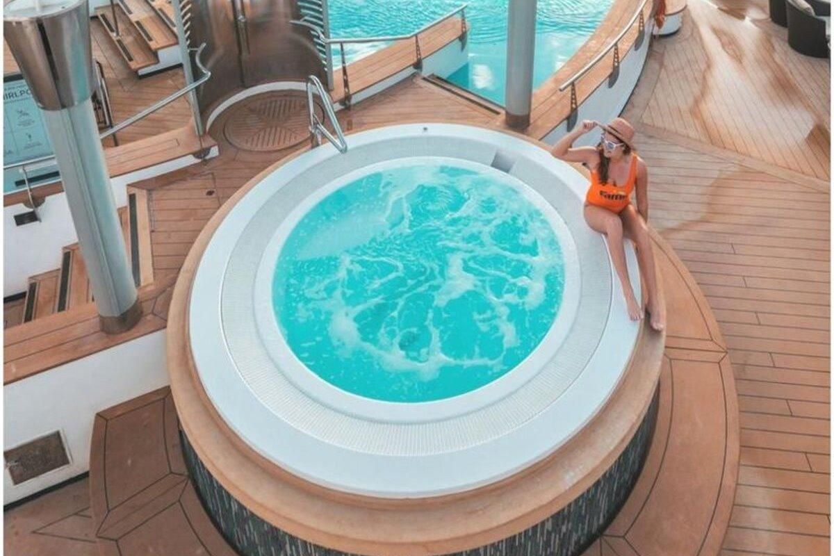 Очікування та реальність: у мережі показали смішний зворотній бік круїзів на лайнері - Відпустка Очікування та реальність: у мережі показали смішний зворотній бік круїзів на лайнері - Відпустка