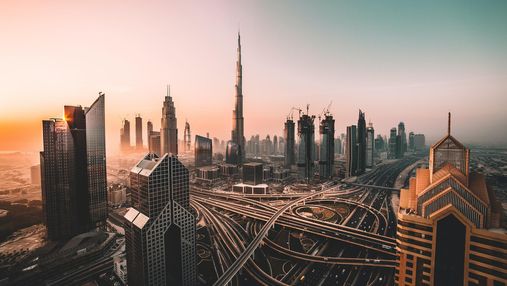 Найвища будівля світу: як піднятися на Бурдж-Халіфа в Дубаї й зекономити на квитках