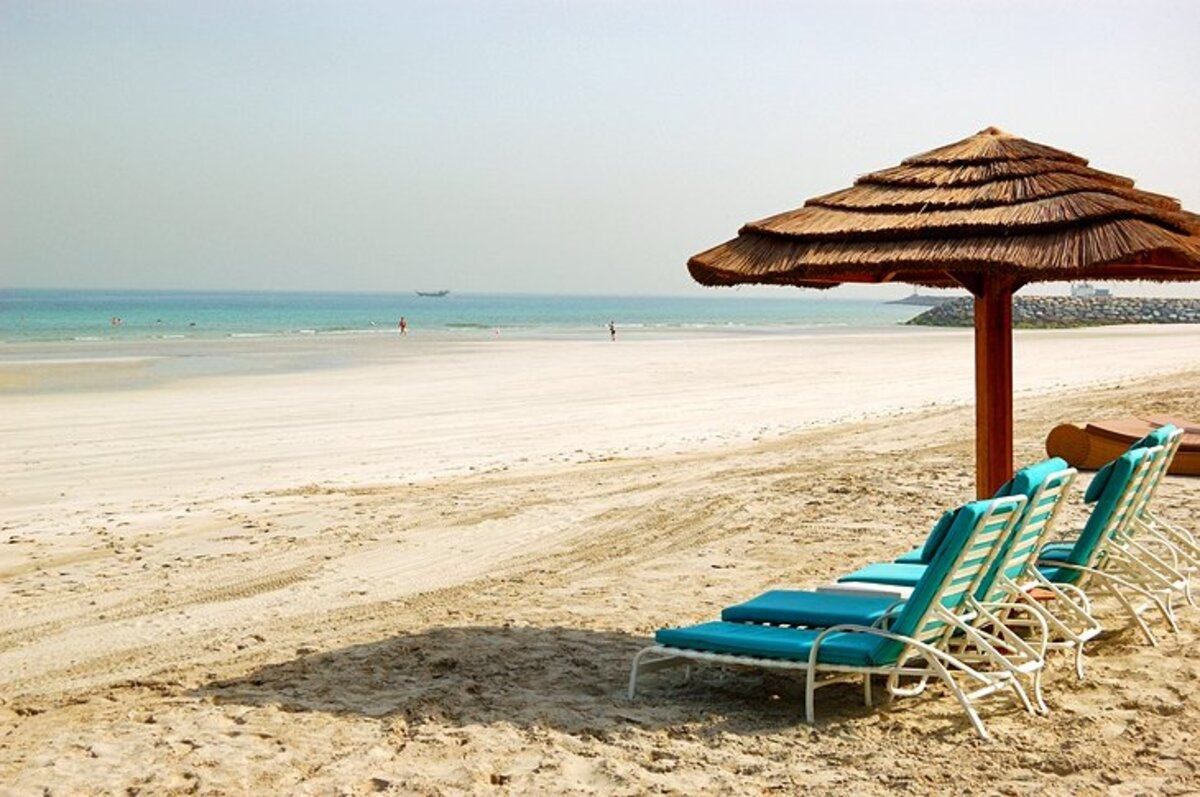 Найменший емірат: чим особливий відпочинок на розкішних білих пляжах Аджмана - Відпустка